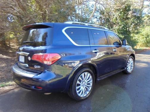 2017 INFINITI QX80 Base