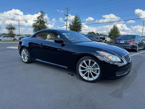 2010 INFINITI G37 Base