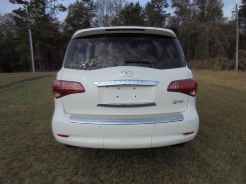 2015 INFINITI QX80 Base