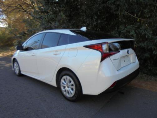 2020 Toyota Prius L