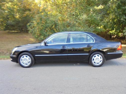 2001 Lexus LS 430 Base