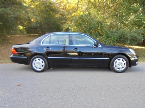 2001 Lexus LS 430 Base
