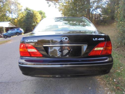 2001 Lexus LS 430 Base