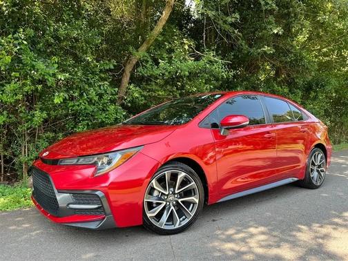 Barcelona Red Met. 2020 Toyota Corolla SE