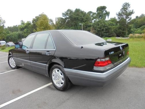 1995 Mercedes-Benz S-Class S420V 4D Sedan