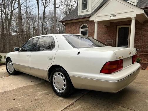 1996 Lexus LS 400 Base