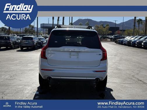 2018 Volvo XC90 T5 Momentum