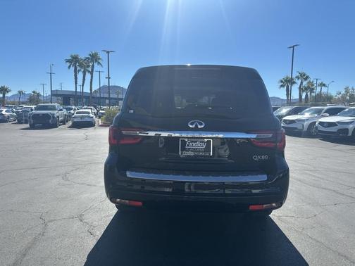 2018 INFINITI QX80 Base