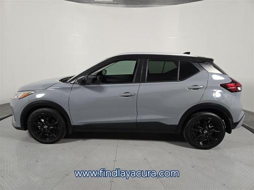 2023 Nissan Kicks SV