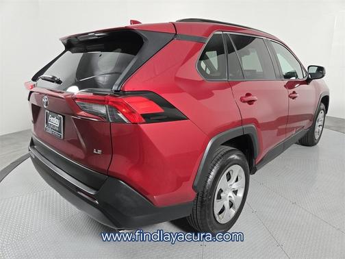 2020 Toyota RAV4 LE