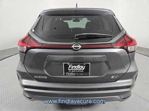 2022 Nissan Kicks SV