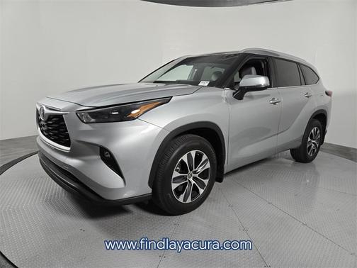 2024 Toyota Highlander XLE