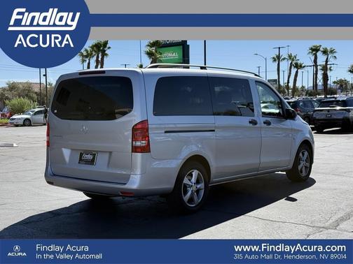 2016 Mercedes-Benz Metris Base