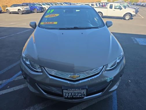 Pepperdust Metallic 2017 Chevrolet Volt Premier