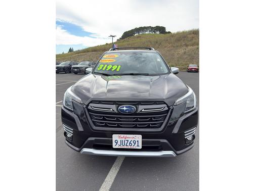 Crystal Black Silica 2023 Subaru Forester Touring