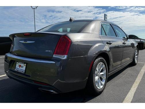2016 Chrysler 300 Anniversary Edition