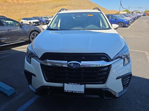 Crystal White Pearl 2023 Subaru Ascent Limited 7-Passenger