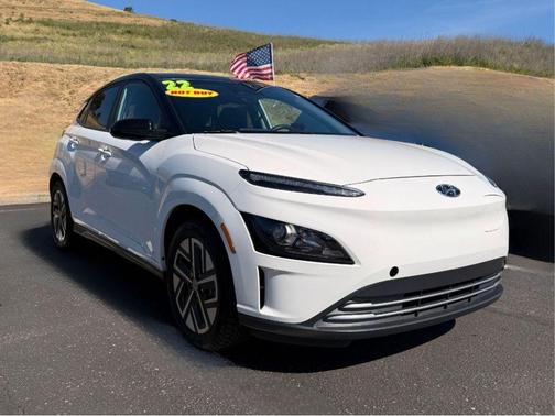 Lunar White 2022 Hyundai KONA EV SEL