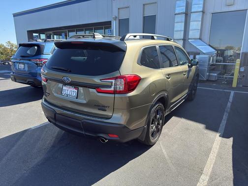 2025 Subaru Ascent Onyx Edition Touring