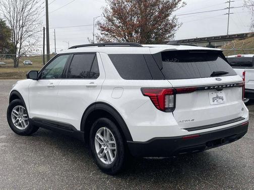 Star White 2026 Ford Explorer Active