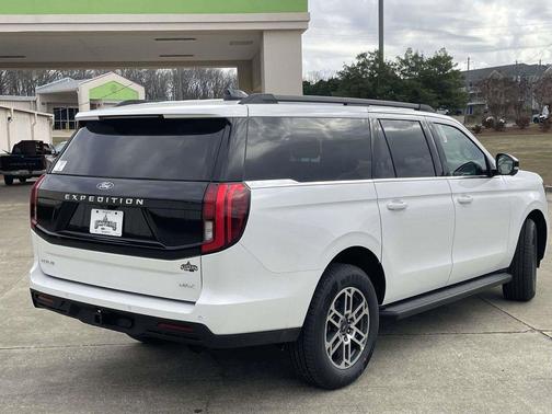 Star White 2026 Ford Expedition Max Active