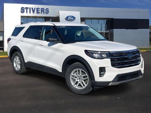 Star White 2026 Ford Explorer Active