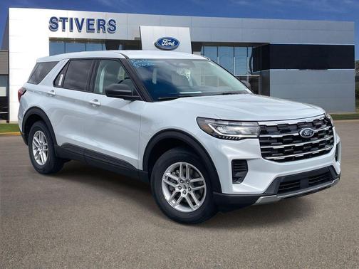 Space White Metallic 2026 Ford Explorer Active