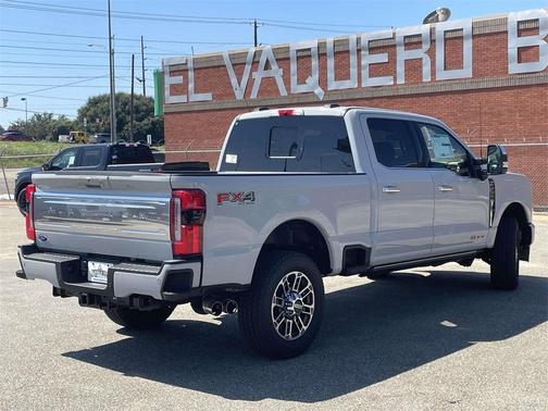 2025 Ford F-350 Platinum