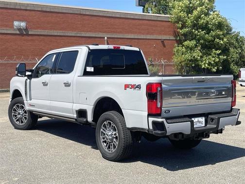 2025 Ford F-350 Platinum