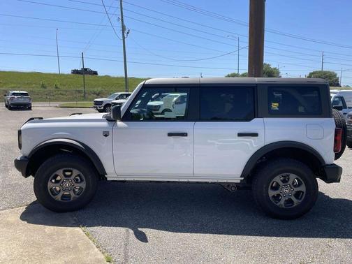 Oxford White 2026 Ford Bronco Big Bend