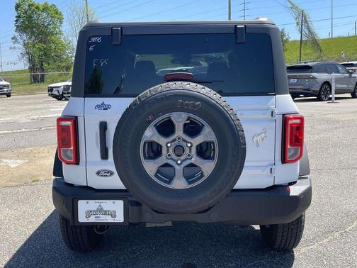 Oxford White 2026 Ford Bronco Big Bend