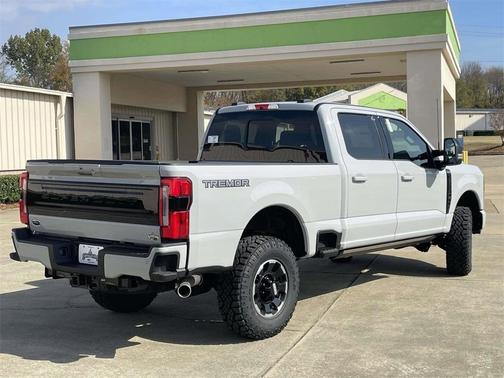 2026 Ford F-250 Platinum