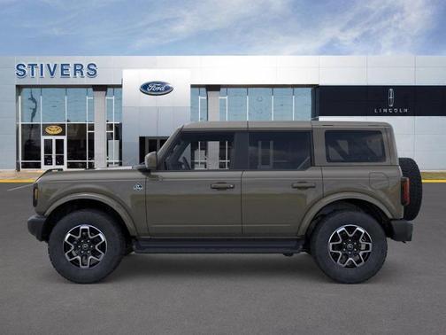 2025 Ford Bronco Outer Banks