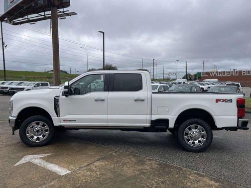 Star White 2026 Ford F-250 King Ranch