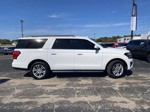 2022 Ford Expedition Max XLT