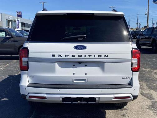 2022 Ford Expedition Max XLT