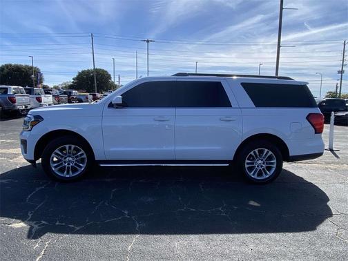 2022 Ford Expedition Max XLT