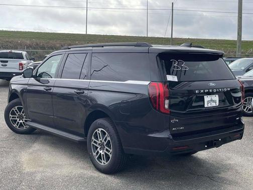 Dark Matter Gray Metallic 2026 Ford Expedition Max Active
