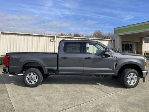 Carbonized Gray Metallic 2026 Ford F-250 XLT