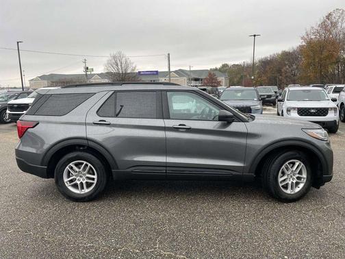 Carbonized Gray Metallic 2026 Ford Explorer Active