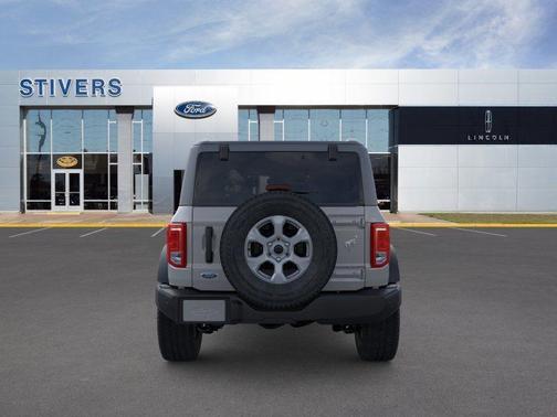Avalanche Gray 2026 Ford Bronco Big Bend