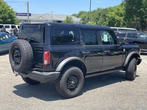 Shadow Black 2026 Ford Bronco Big Bend