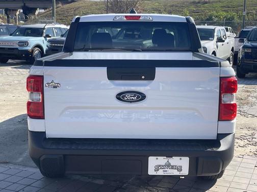 2025 Ford Maverick XL