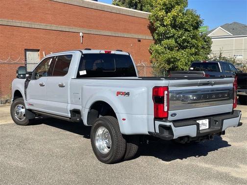 2025 Ford F-350 Platinum