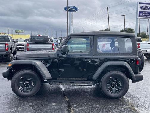 2025 Jeep Wrangler Sport