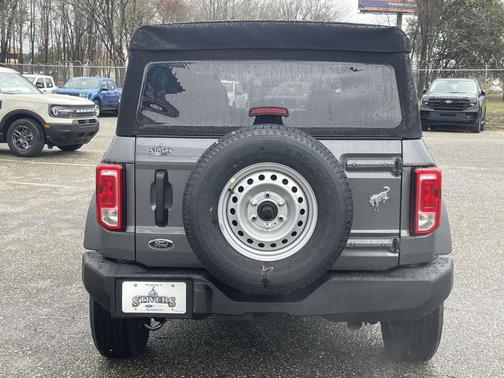 2025 Ford Bronco Base