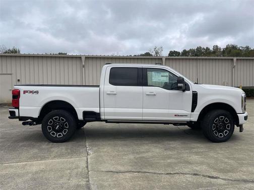 2025 Ford F-350 Platinum