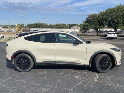 2025 Ford Mustang Mach-E Select