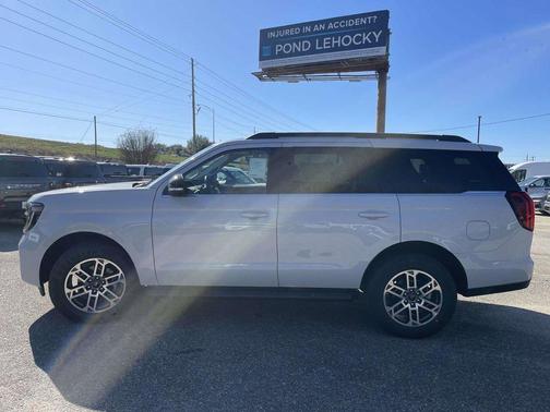 Space Silver 2026 Ford Expedition Active