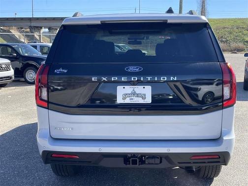 2026 Ford Expedition Active